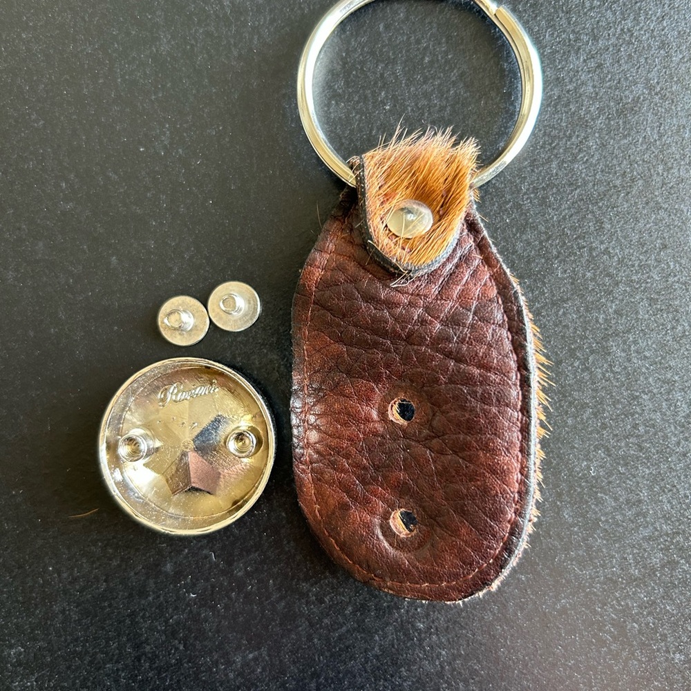 Raviani Handmade Keychain - Picture 4 of 5